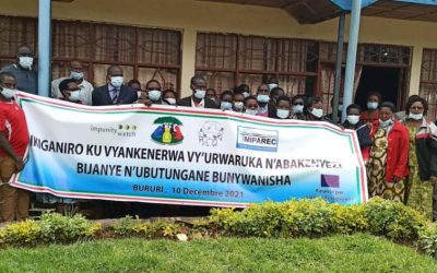 Les femmes et Les jeunes rencontrent les décideurs dans la province de Bururi autour des préoccupations de réconciliation au Burundi .